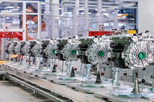 強化科技創新,加速電動化轉型